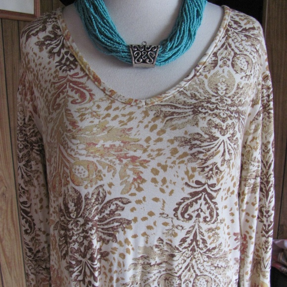 RODEO FOX HIGH LOW DRESS WITH BELL SLEEVES BRAND - Picture 2 of 6